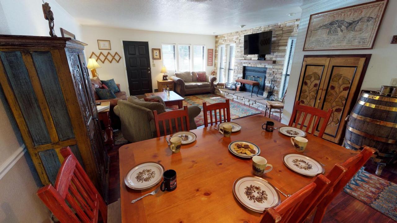 Claim Jumper 8 Townhouse With High Speed Wifi Lejlighed Red River Eksteriør billede